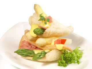 Warme Vorspeise mit Spargel