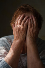 Fototapeta premium Old woman hands
