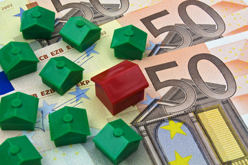 Geld und Häuser