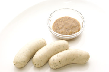 Weisswuerste, eine Spezialitaet aus Bayern