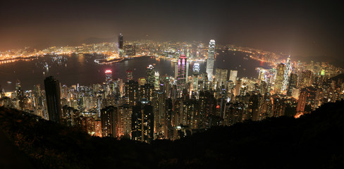 Hongkong Skyline bei Nacht - Asiens Finanzmetropole © XtravaganT