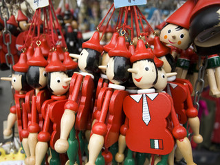pinocchio puppets