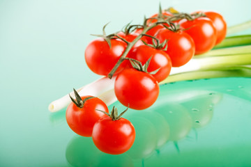 Cherry Berry Tomatoes with onion