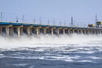 Papier Peint photo Barrage centrale hydroélectrique sur la rivière