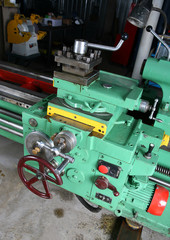 Turning lathe