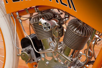 Twin cylinder motorcycle engine