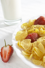 cereals with milk and strawberries