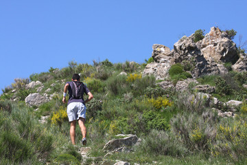 Course à pied dans les Alpes