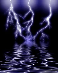 Papier Peint photo Lavable Orage Lightning in the night over the water