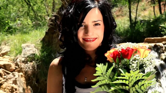 sentir le bouquet de rose