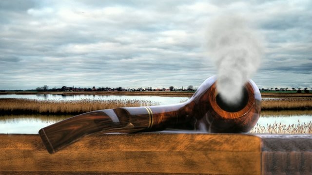 rauchende Pfeife