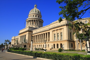 Fototapeta na wymiar Kapitol w Hawanie