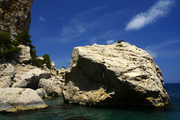 Fototapeta na wymiar Mediterranean rock coast