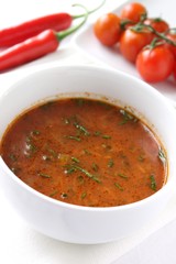 würzige tomatensuppe
