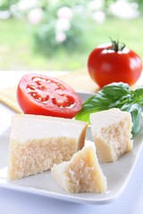 parmesan, tomaten und basilikum