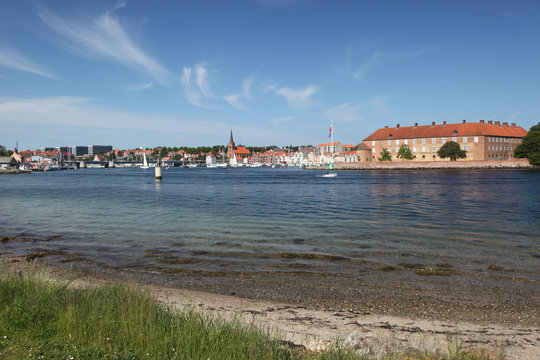 S&oslash;nderborg (Sonderburg) is a danish town