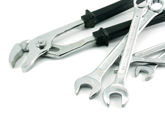 A set of spanners isolated