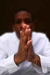 Hands Praying, Intentional blur