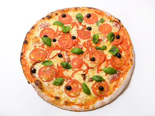 Pizza Tomate Basilikum