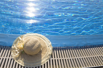 Obraz premium The straw hat