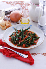 Fagiolini in tegame con cipolla e polpa di pomodoro