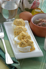 Uova sode al tonno - Antipasti Emilia Romagna