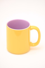 tasse jaune