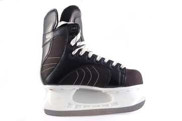 black hockeys skates