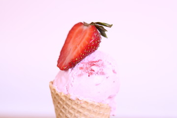 Erdbeereis,Erdbeere