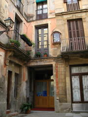 Antiguo barrio de Sarriá en Barcelona 1 - 14688807