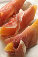 Prosciutto crudo di San Daniele e melone - Antipasti estivi