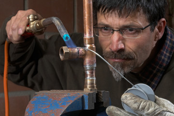 soldering copper pipe 3