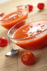 tomato soup over bamboo mat