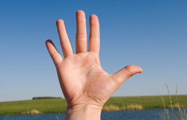 hand welcomed