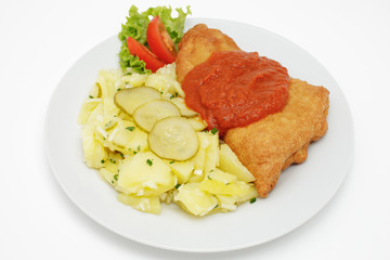 Seelachsfilet Orly mit Kartoffelsalat