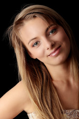 Obraz premium Young beautiful woman portrait