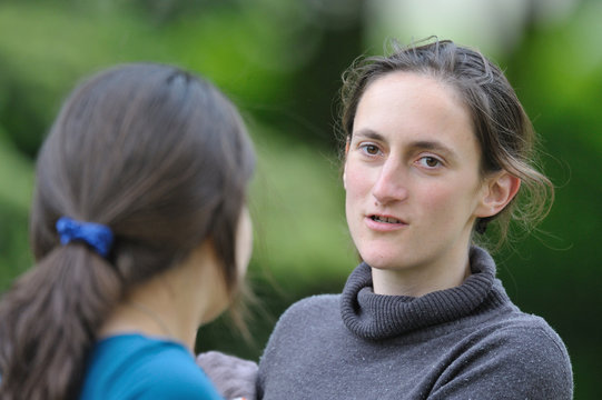 maman discute ensemble