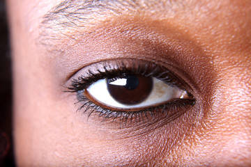 Obraz premium eye of afro american woman