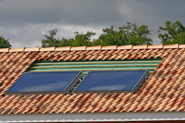 panneaux solaire en cours d'installation