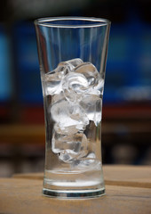 glass of ice