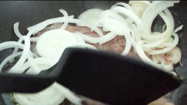 Fleisch anbraten