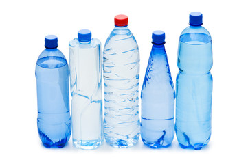 Naklejka premium Bottles of water isolated on the white