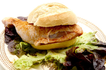 Hähnchen mit Brötchen