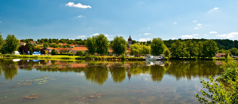 Bords de Sa&ocirc;ne &agrave; Soing