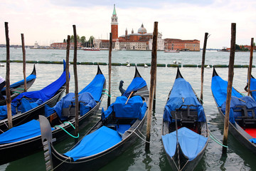 Fototapeta na wymiar Saint Georgio Island and Gondola in Venice