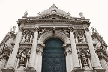 Fototapeta na wymiar Santa Maria della Salute w Wenecji