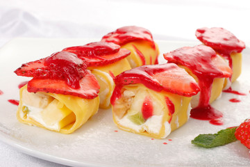 Sweet japanese roll with strawberries