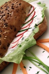 leckeres Vollkornbrötchen