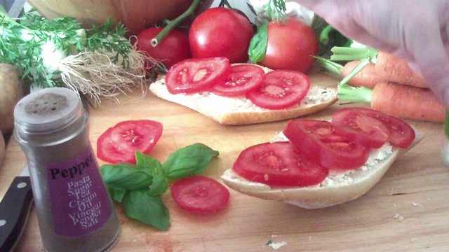 tomate auf brot