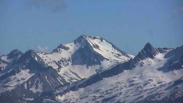 d&eacute;zoom des pyr&eacute;n&eacute;es